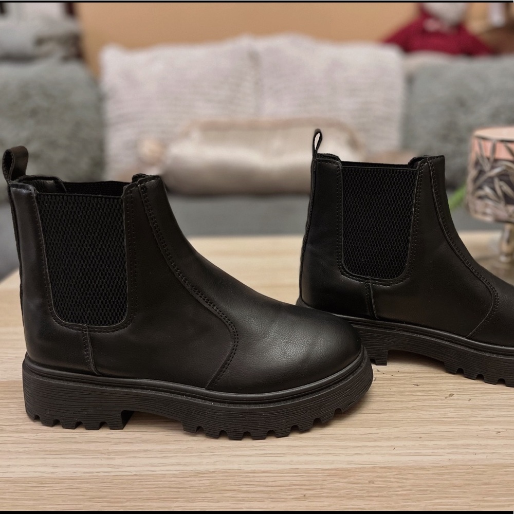 Black boots
